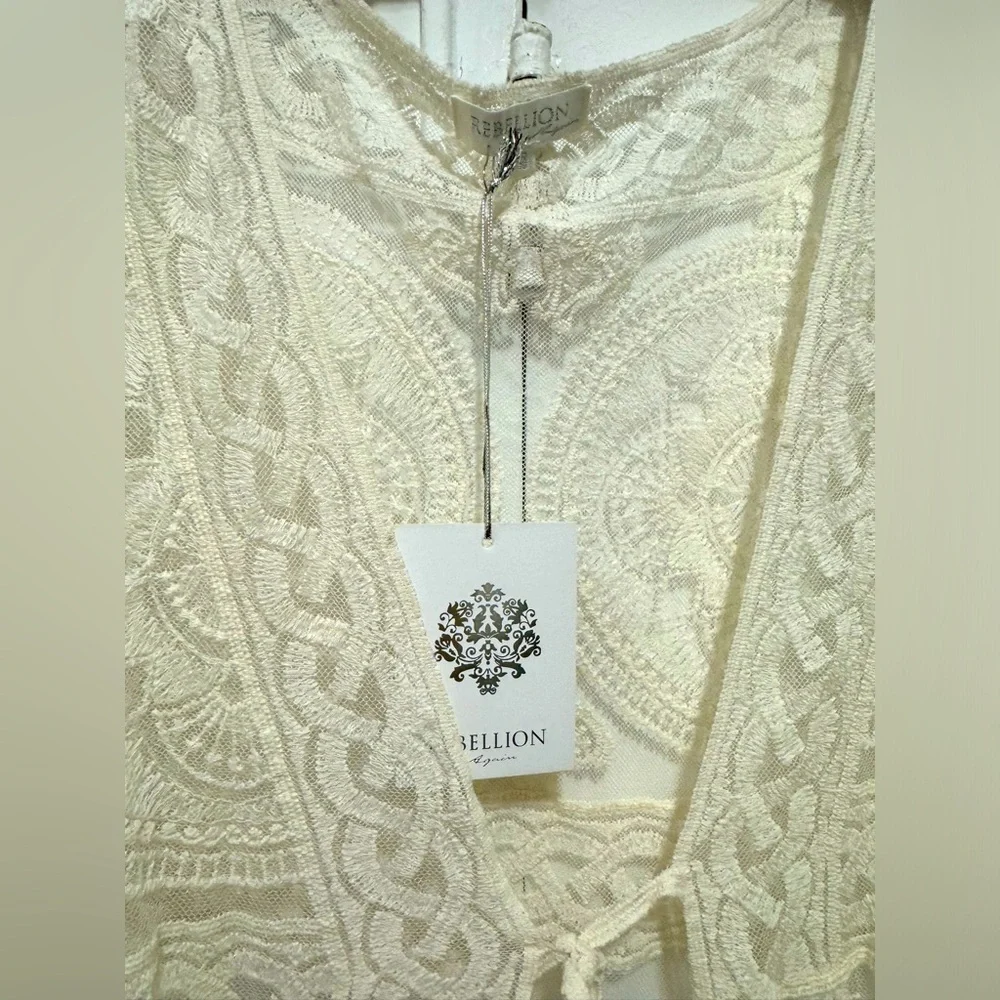 NWT Rebellion Lace Vest Duster Cover Up Cream Medium